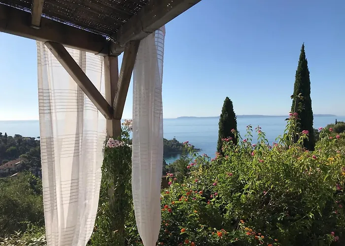 Maison Calme Tres Belle Vue Lavandou