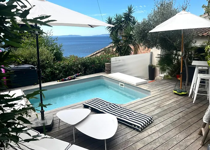 Petite Maison Independante, Vue Mer, Terrasse, Piscine Chauffee